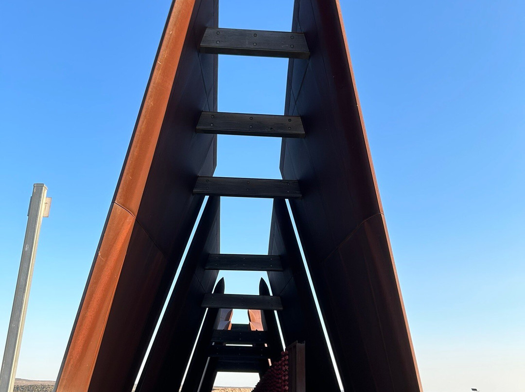 Line of Lode Miners Memorial景点图片