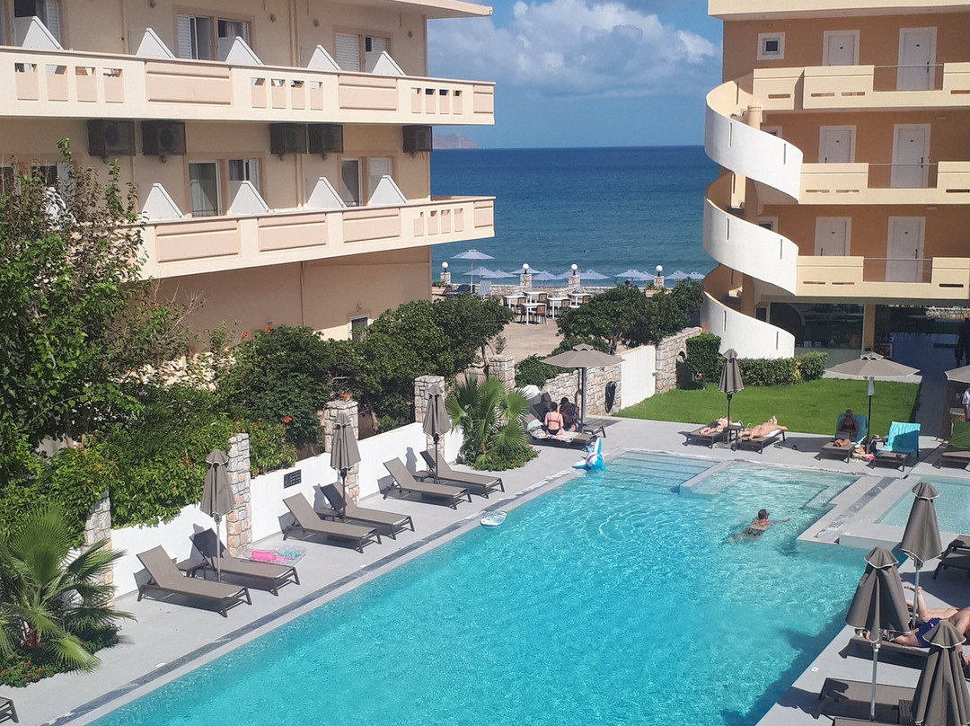 Sunny Bay Hotel主图
