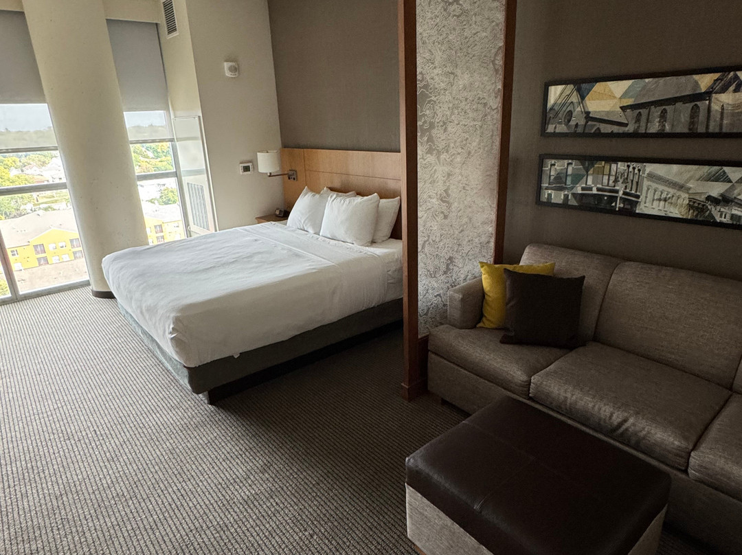 Hyatt Place Iowa City Downtown主图