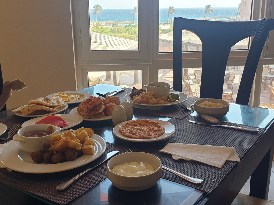 瑞士圆顶码头度假酒店主图