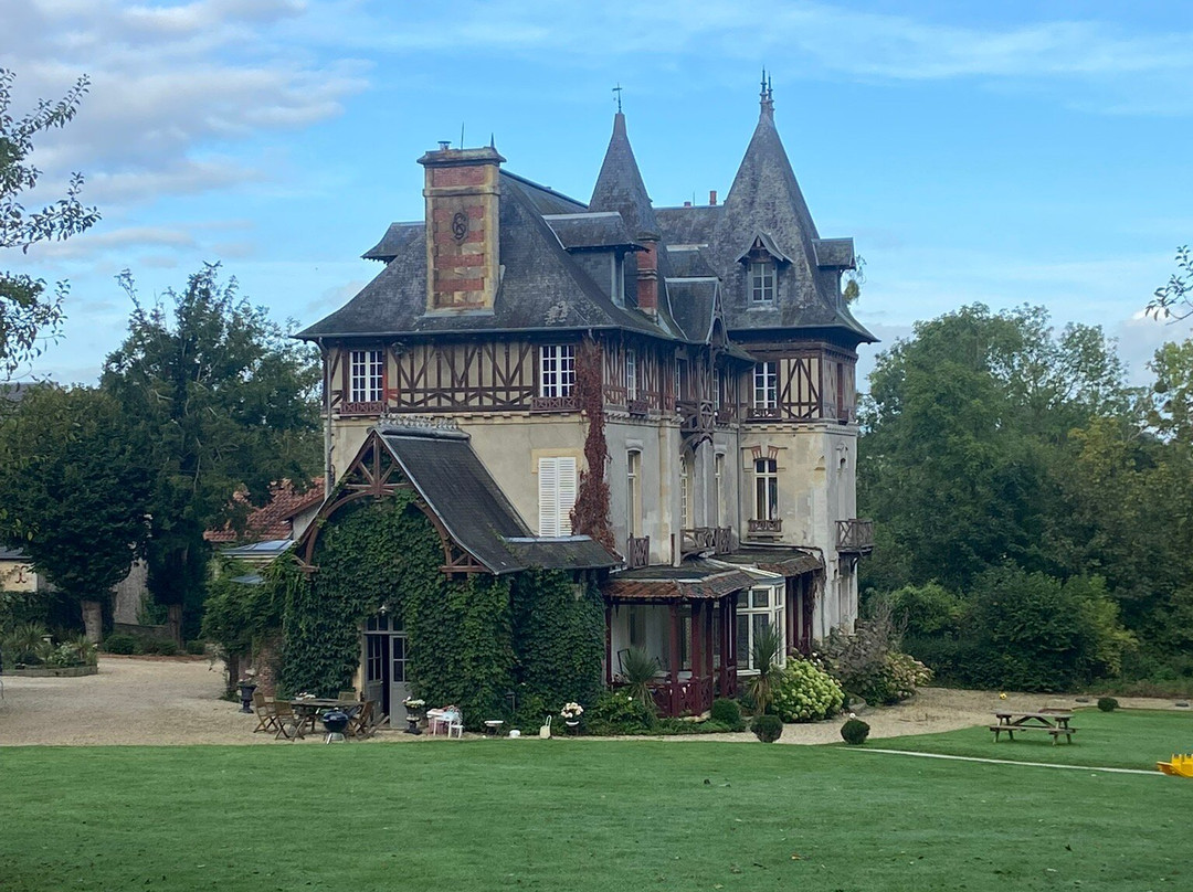 Le Manoir des Equerres主图