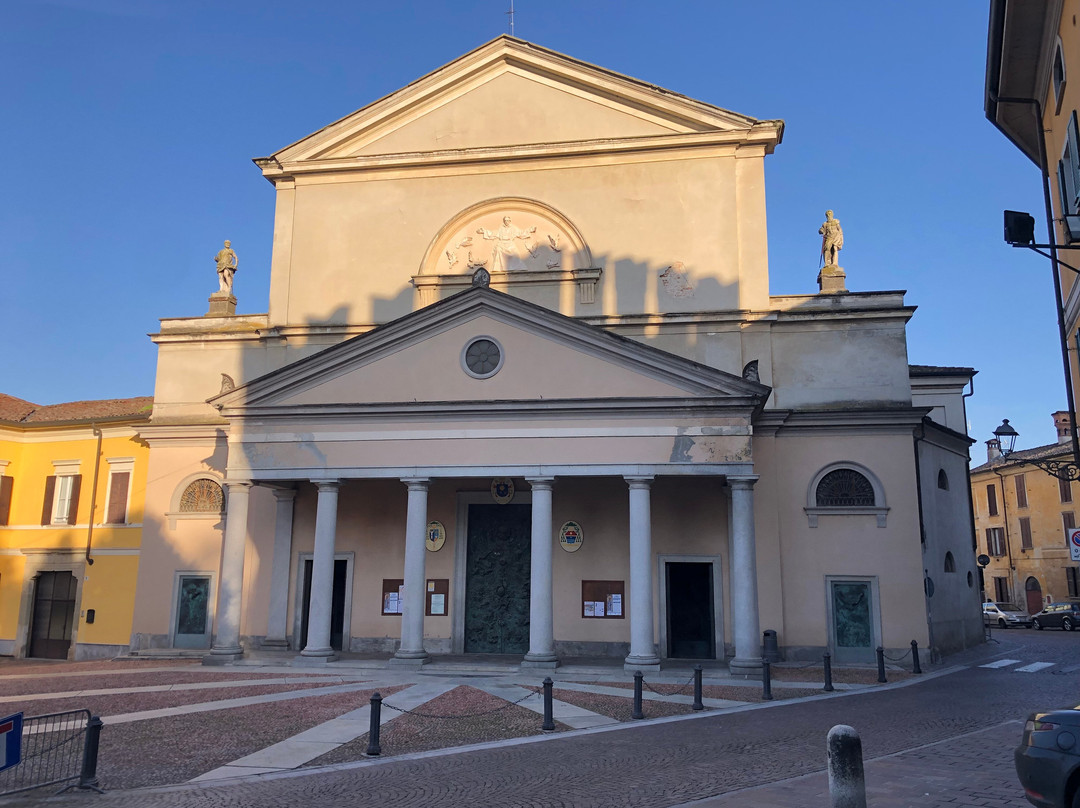 Chiesa di San Colombano Abate-San Colombano al Lambro必去景点