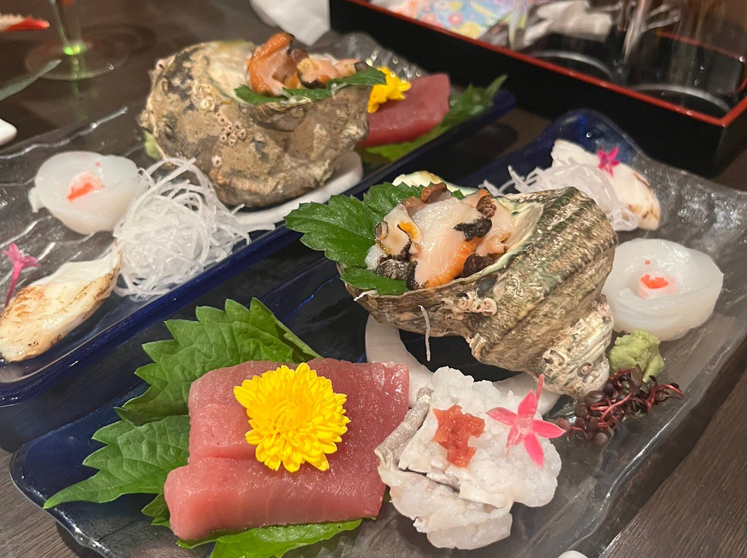 夫妇岩前 大石屋主图