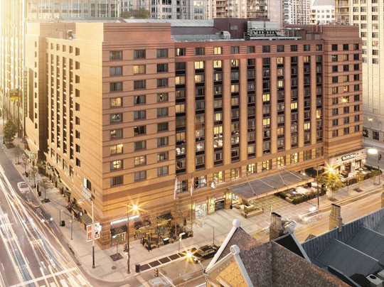 大使套房芝加哥市区酒店主图