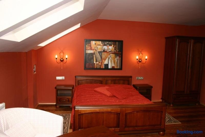 Louny酒店住宿-Hotel Zlaty Lev