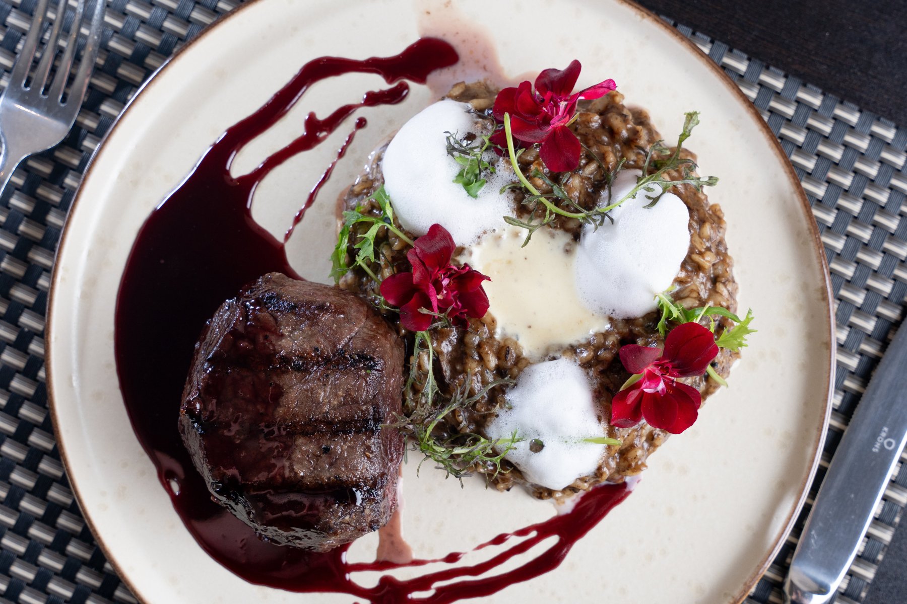 安托法加斯塔特拉多套房酒店-餐饮