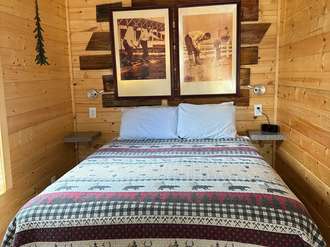 佩克伍德旅馆主图