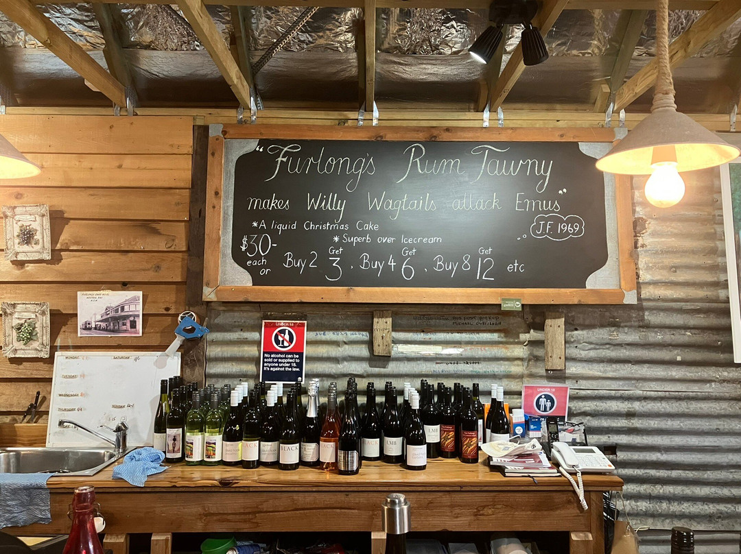 Small Winemakers Centre-马奇必去景点