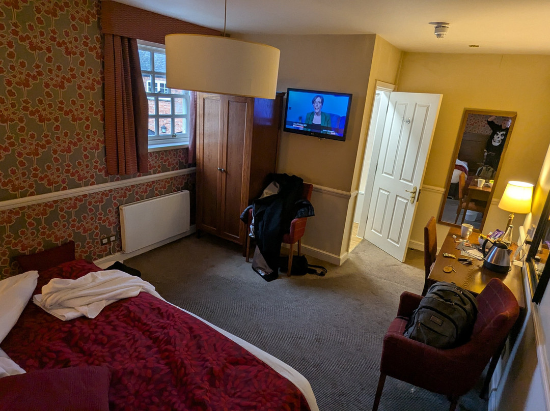 Saracens Head Hotel主图