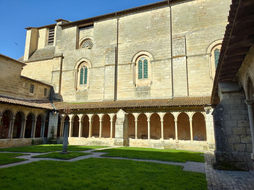 Eglise Collegiale de Saint-Emilion-圣埃美隆必去景点