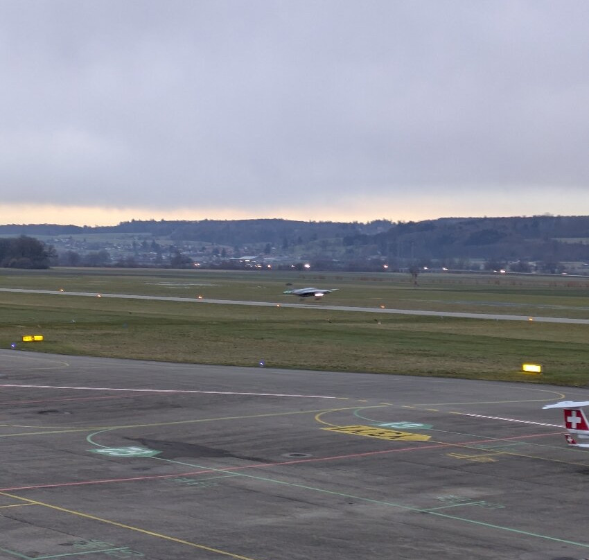 Airporthotel Grenchen主图