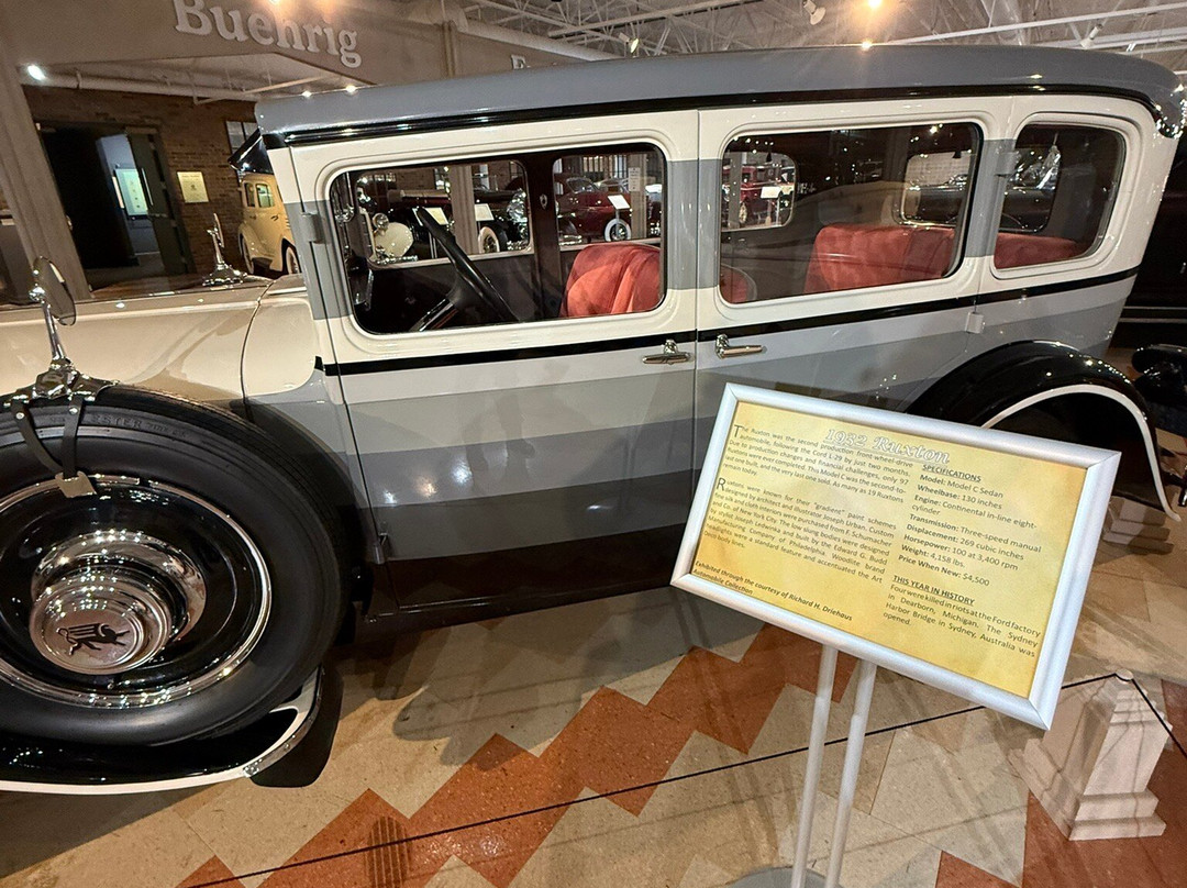 Auburn Cord Duesenberg Automobile Museum景点图片
