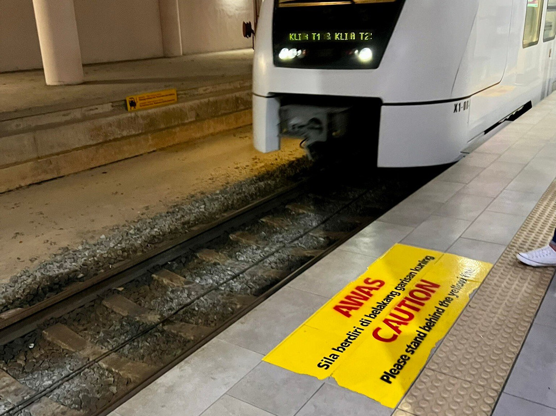 吉隆坡机场快铁-吉隆坡必去景点