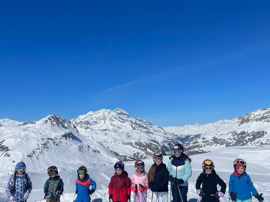 Progression Ski & Snowboard School-伊泽尔谷必去景点