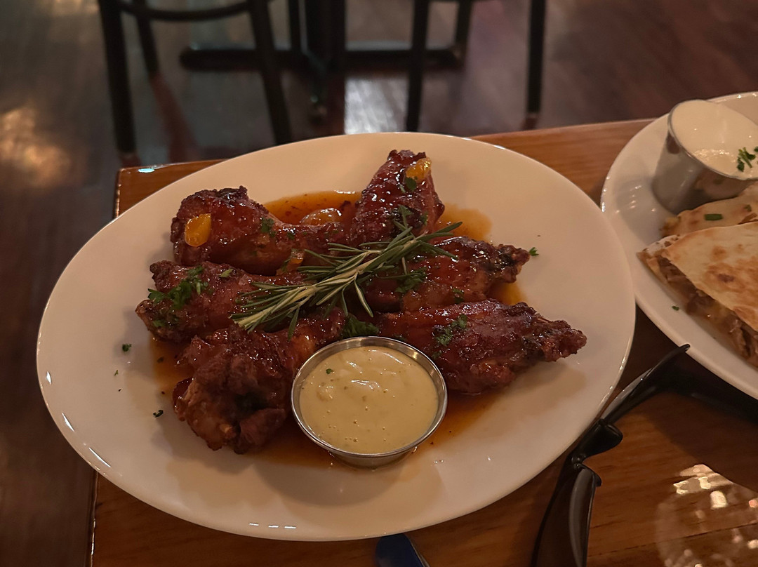 Chayz Lounge-West Columbia必去景点