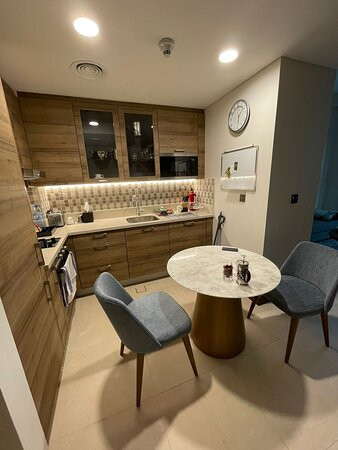 Staybridge Suites Dubai Al-Maktoum Airport by IHG主图