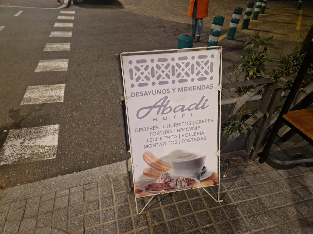 Hotel Abadi主图
