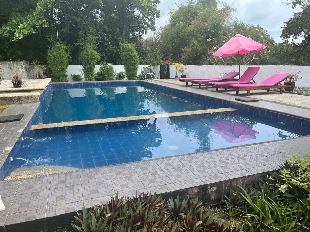 佩尼拉海滨度假胜地酒店主图