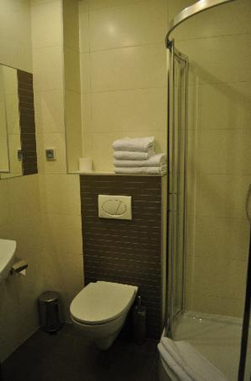 伊塞斯酒店主图