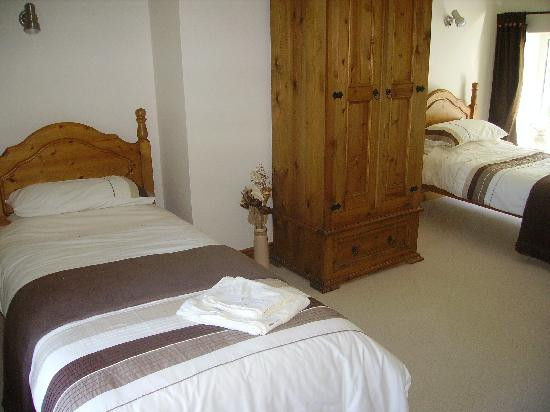 Rhiwarthen Isaf Farmhouse B&B主图