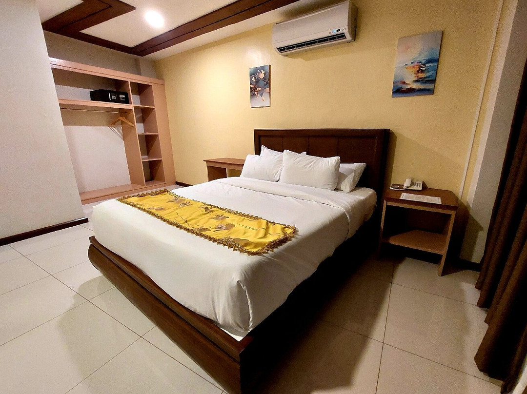 Surigao Royal Regency Suites