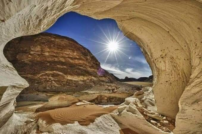 Bahariya Oasis Salt Lake景点图片