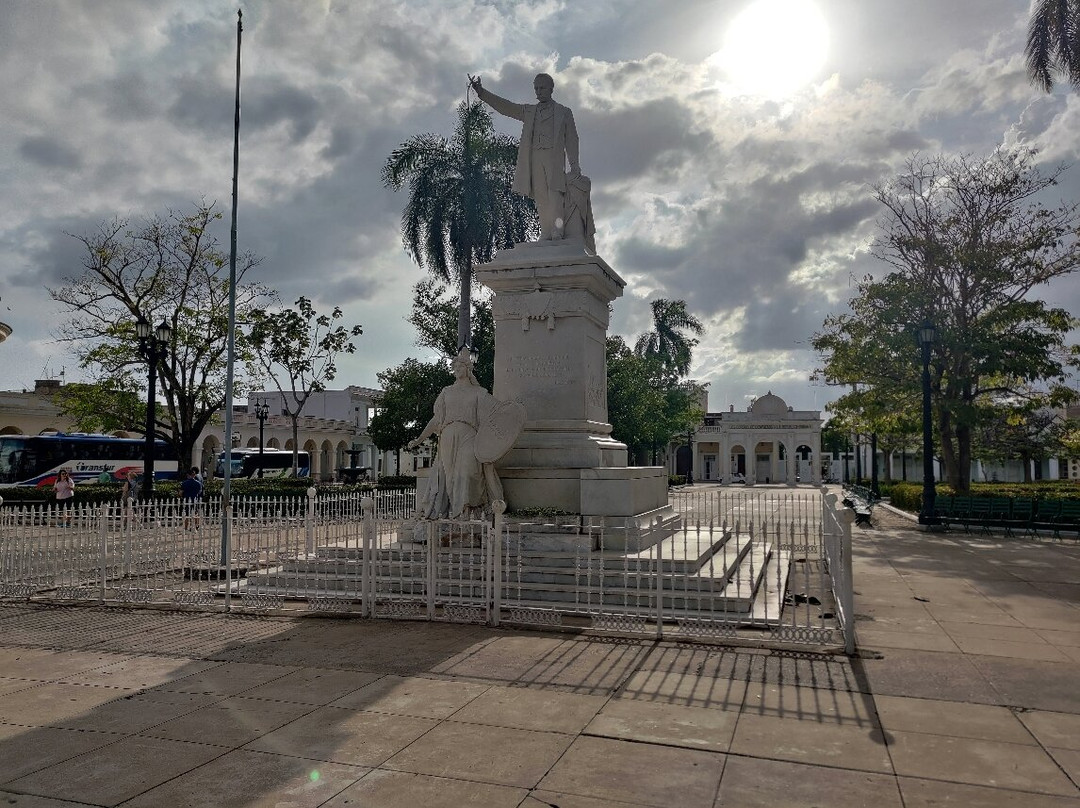 Parque Jose Martí-西恩富戈斯必去景点