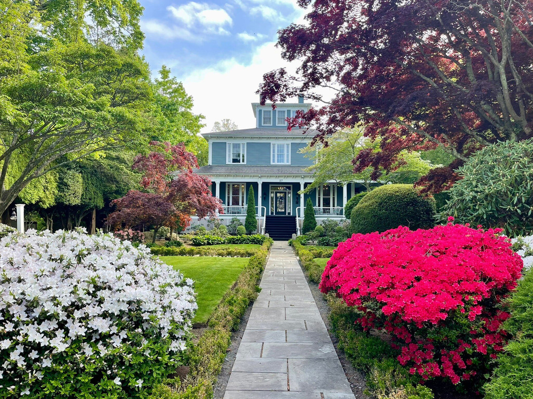 Captain's Manor Inn主图