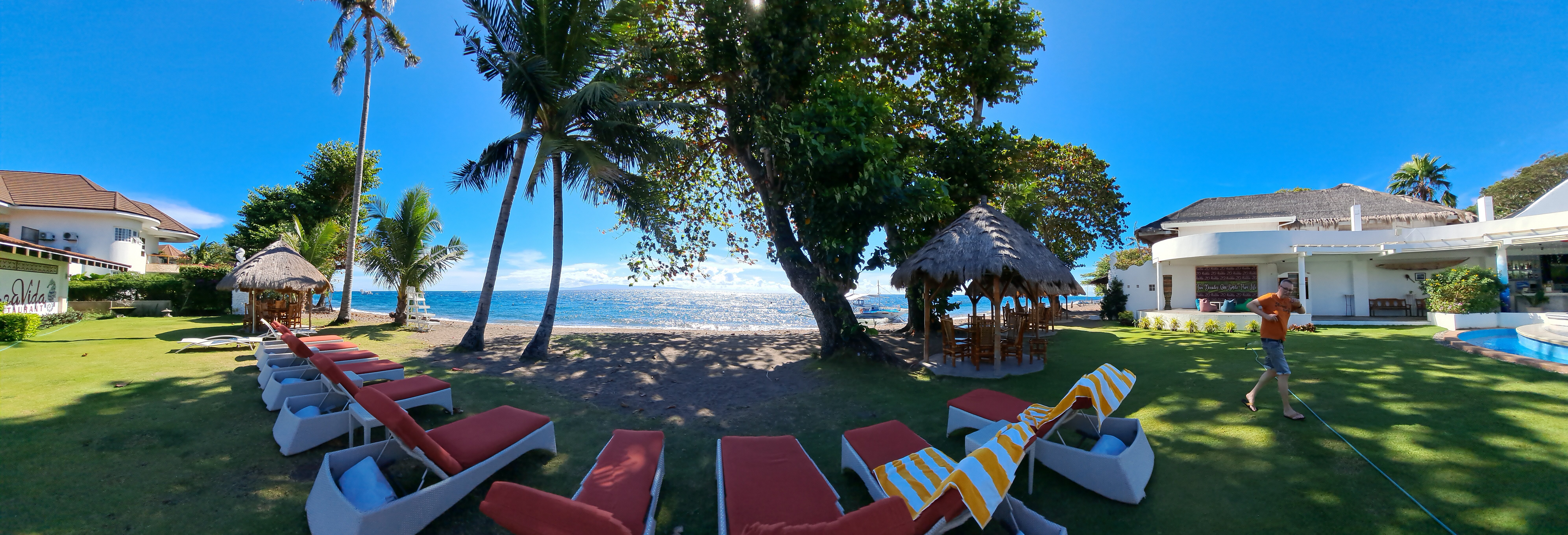 Pura Vida Beach & Dive Resort-泳池