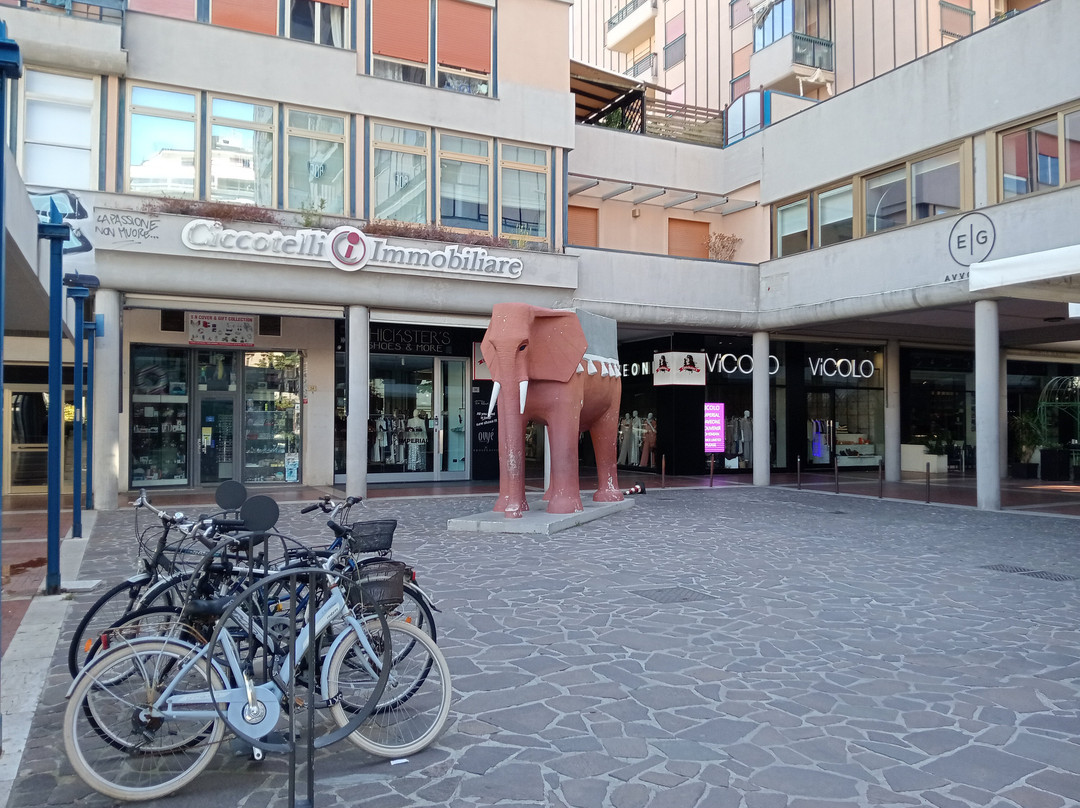 Piazza Salotto景点图片