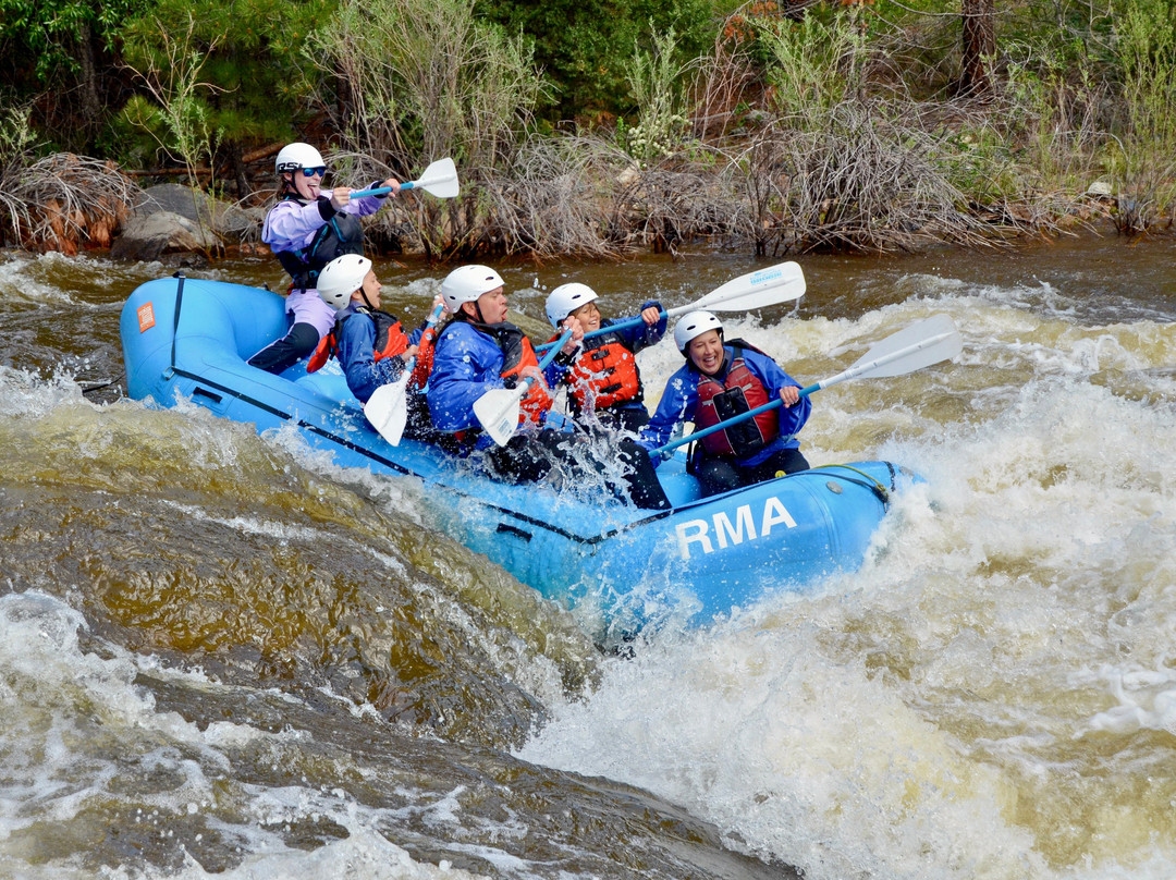Rocky Mountain Adventures-科林斯堡必去景点