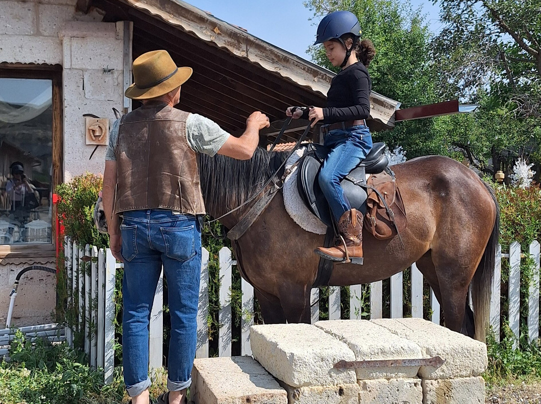 Akhal-Teke Horse Riding Center-阿瓦诺斯必去景点