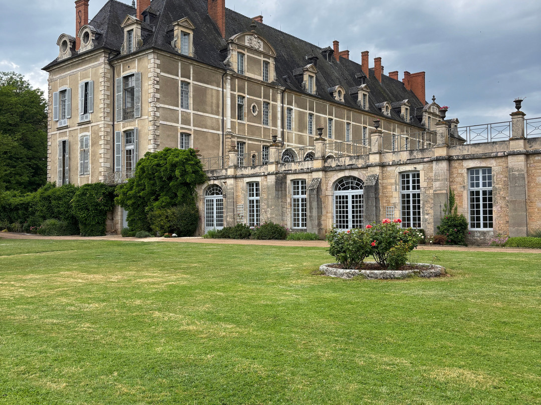 Abbaye de la Ferté-索恩河畔沙隆必去景点
