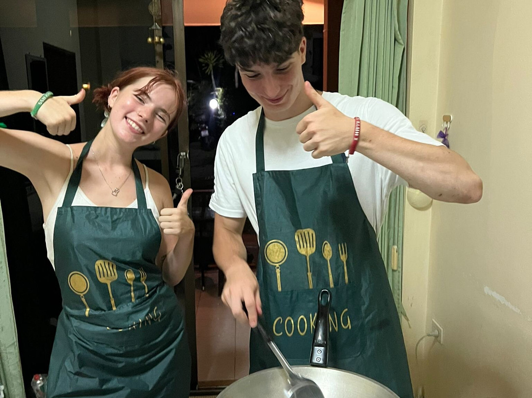 Thai Cooking School by Liya-Sai Thai必去景点