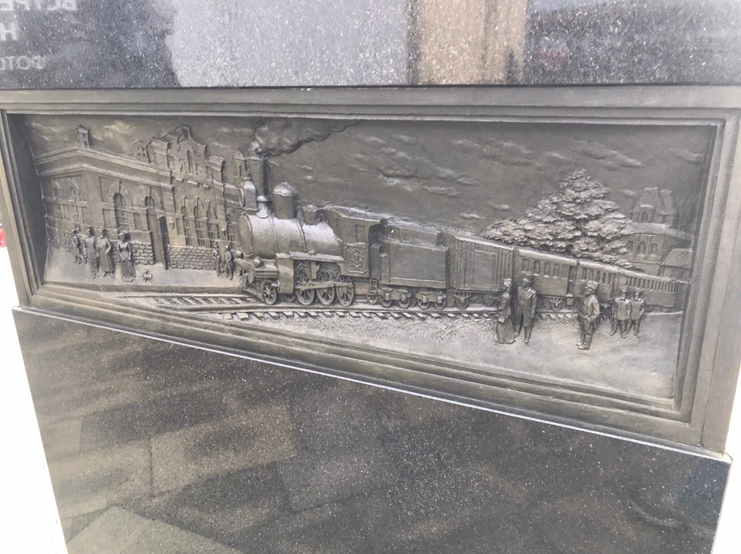 Savva Mamontov Statue-雅罗斯拉夫必去景点