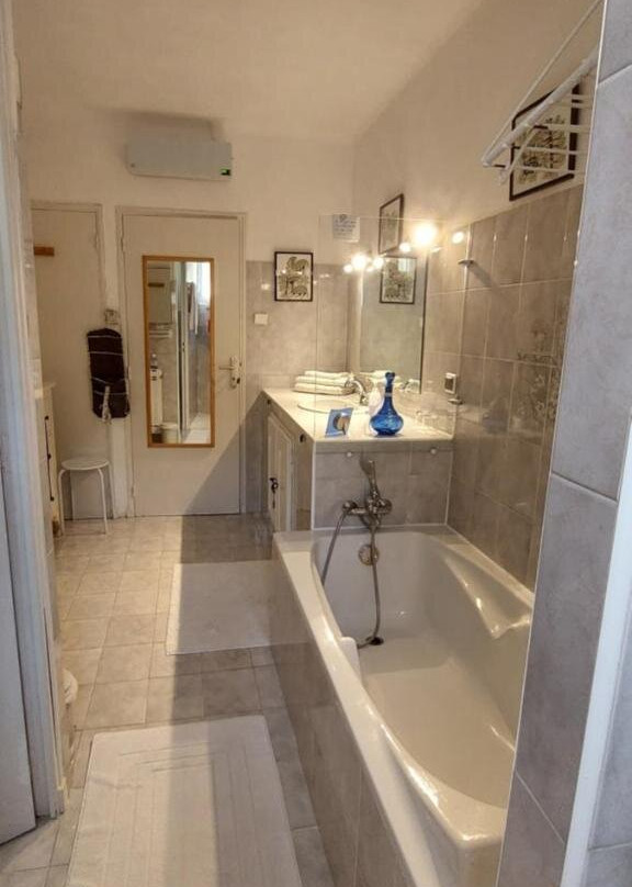 Caromb酒店住宿-La Maisonnette