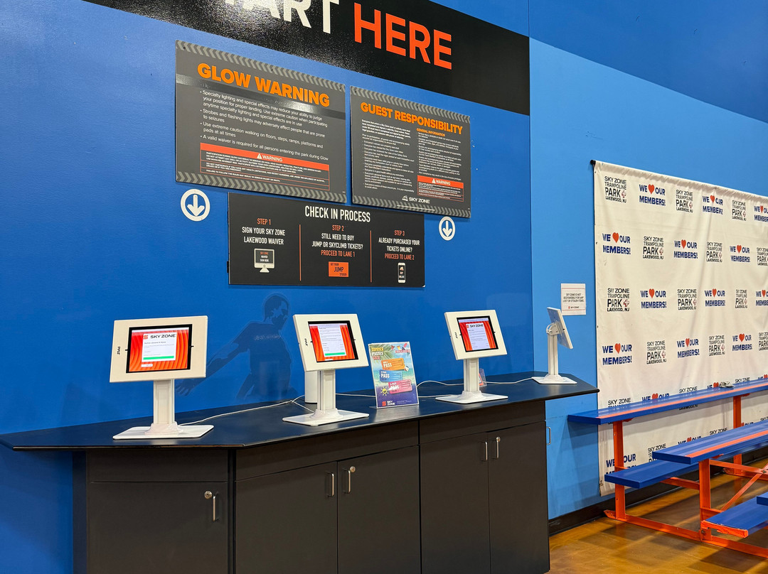 Sky Zone Lakewood-莱克伍德必去景点