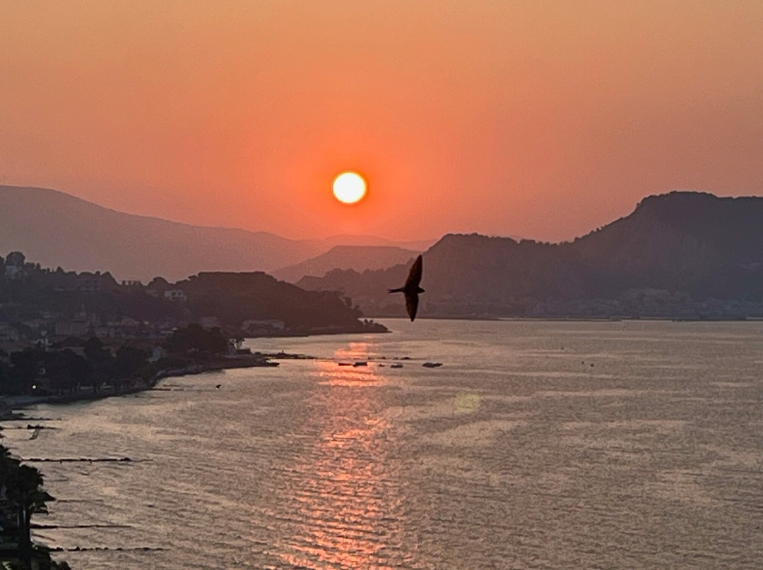 Ionian Hill Hotel主图