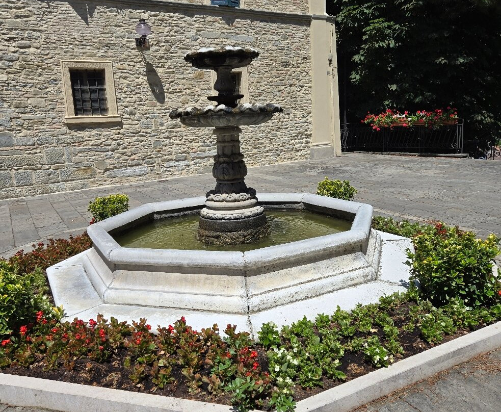 Santuario Del SS Sacramento-Apecchio必去景点