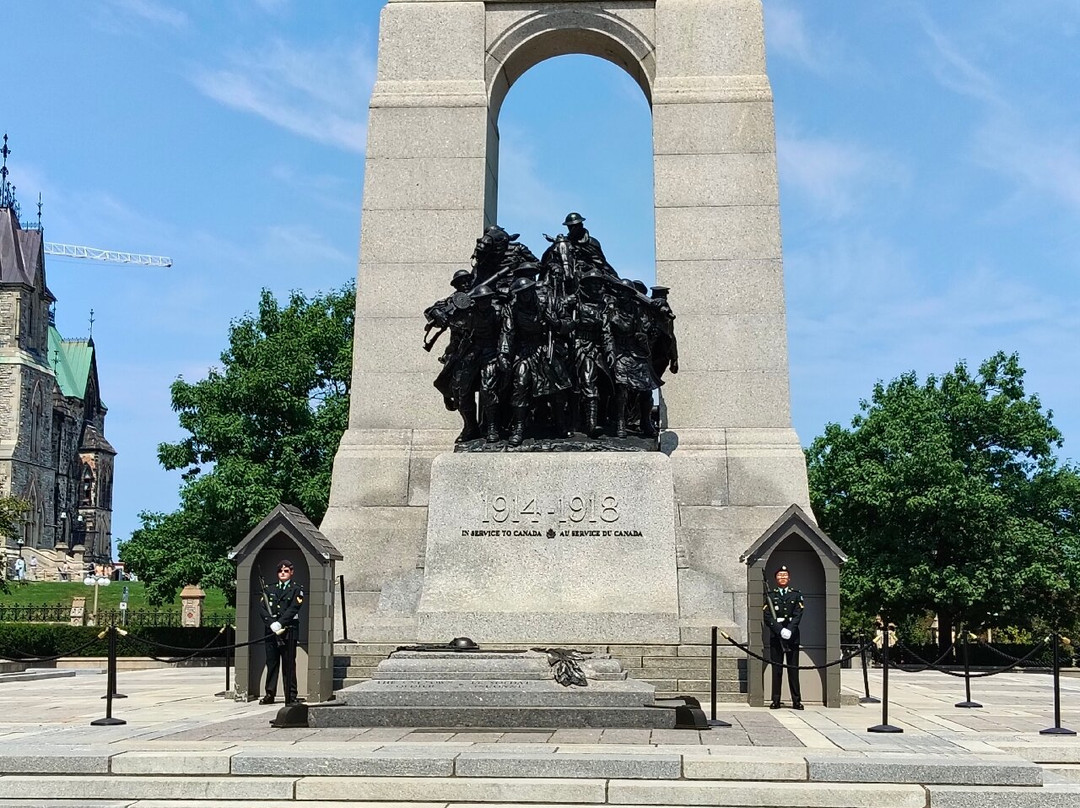 National War Memorial-渥太华必去景点