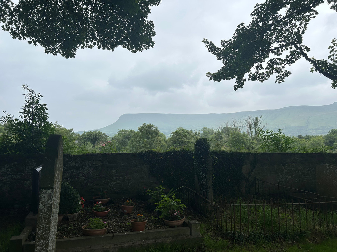 Yeats's Grave-Drumcliff必去景点