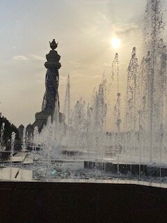 Stele with the Emblem of Tajikistan-杜尚别必去景点