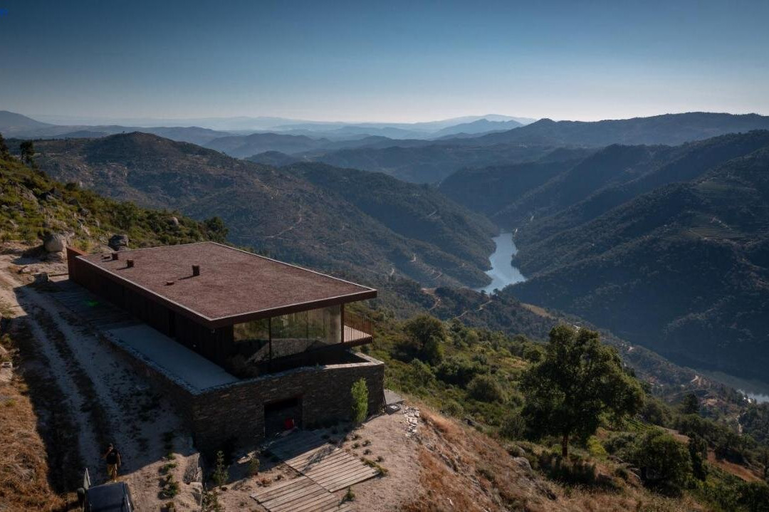 Bonelli House