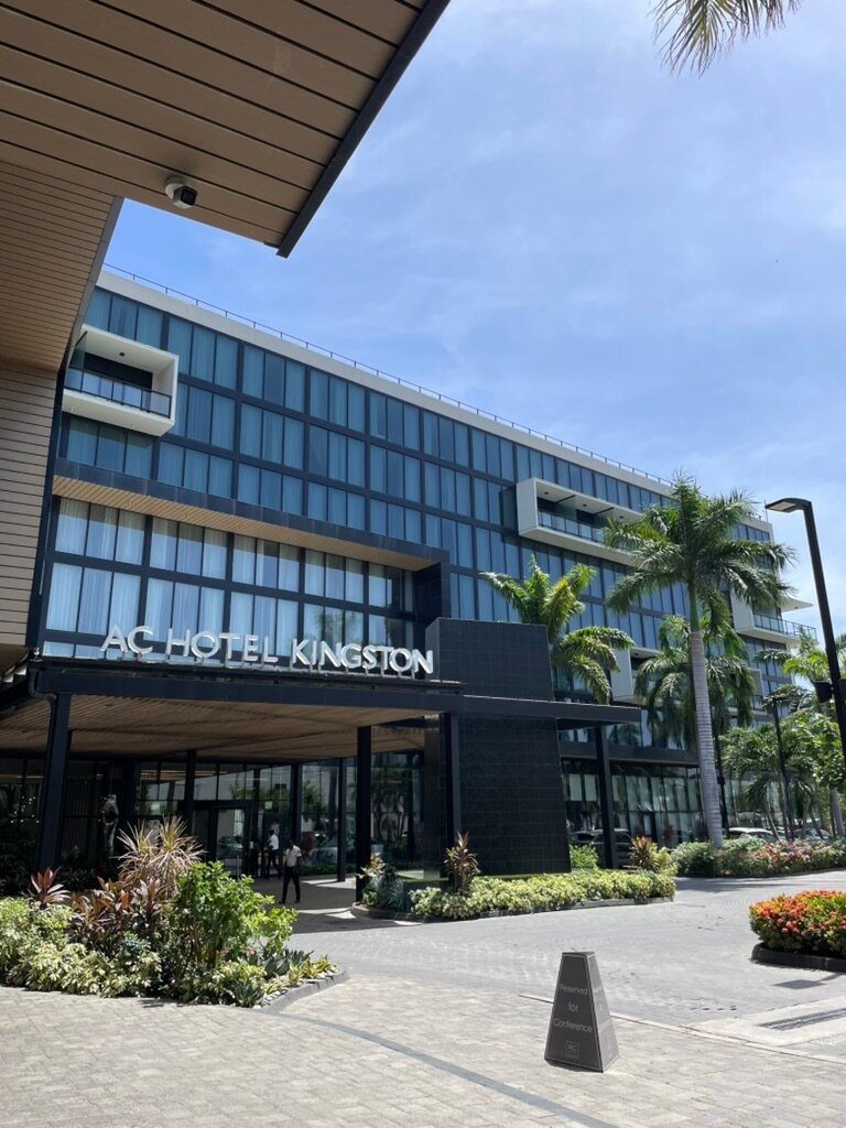 AC Hotel Kingston, Jamaica-浴室