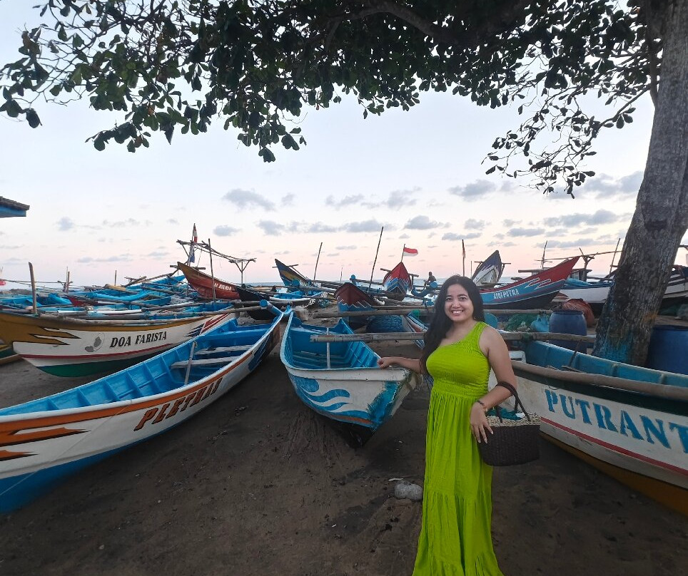 Drini Beach-基杜尔山必去景点