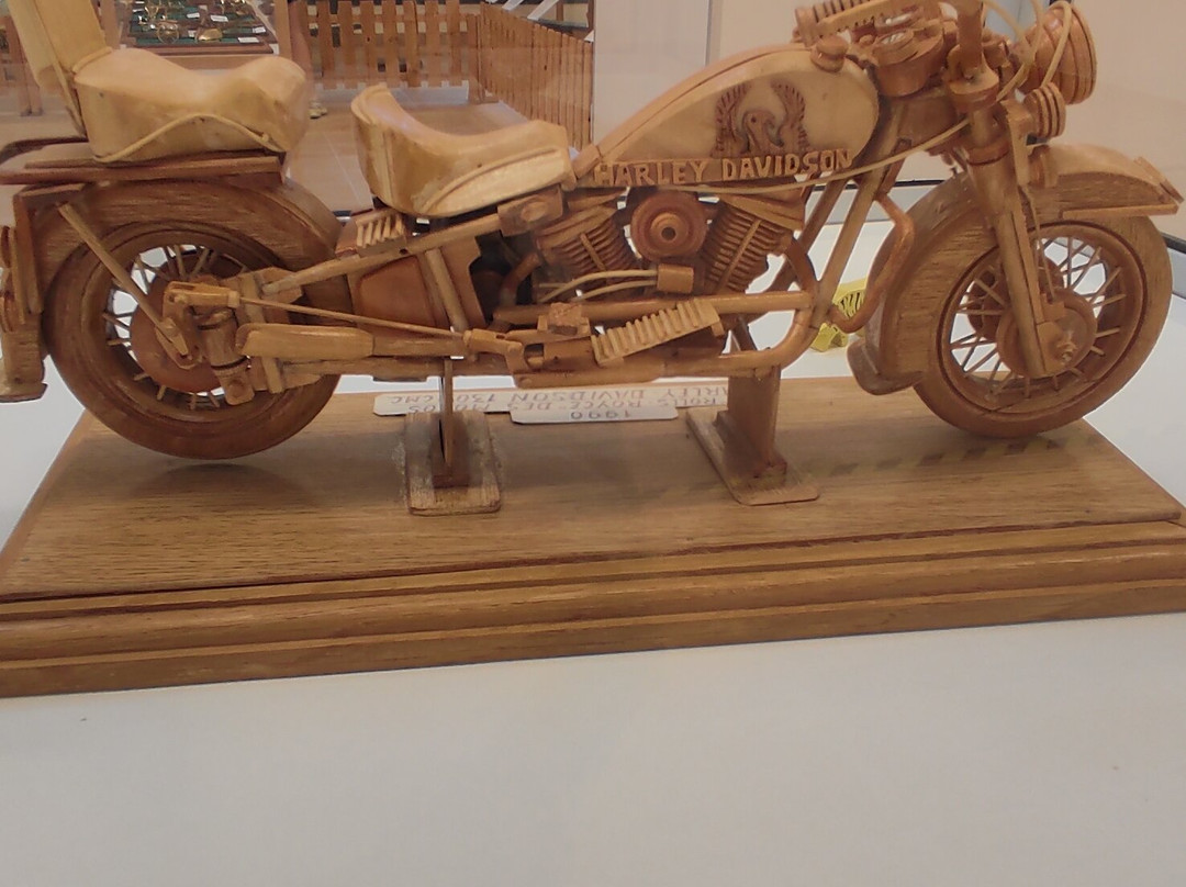 Musée Des Machines A Nourrir Et Courir Le Monde-Clairvaux-les-Lacs必去景点