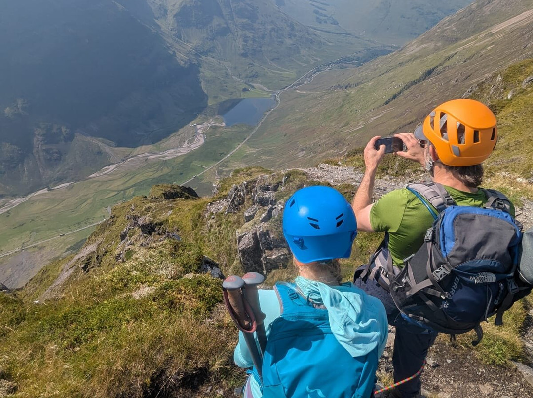 Girls on Hills-Glencoe Village必去景点