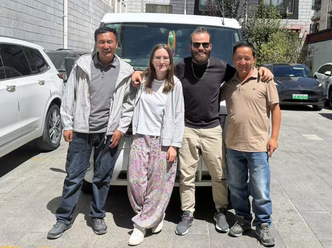 西藏奇迹艺术画廊-拉萨市必去景点