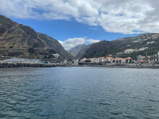 Living Sea Boat Trip-沙尔必去景点