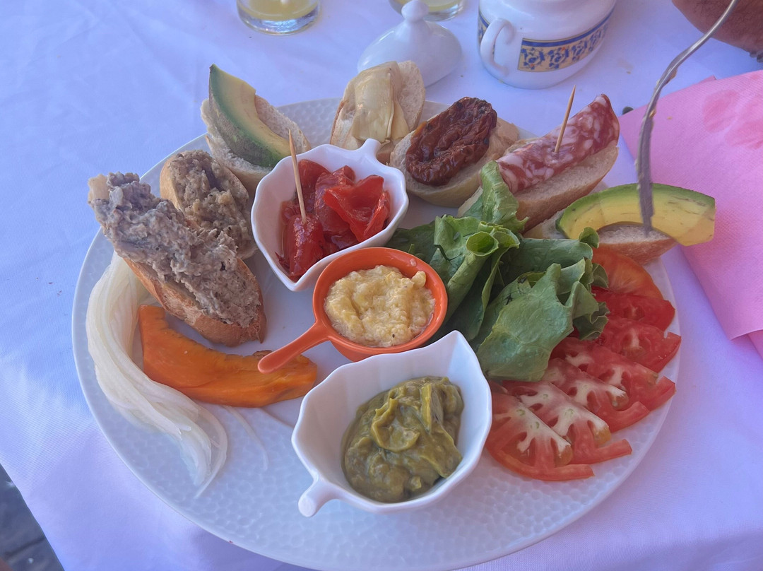 Triptik Beach Concept Store Restaurant & Bar